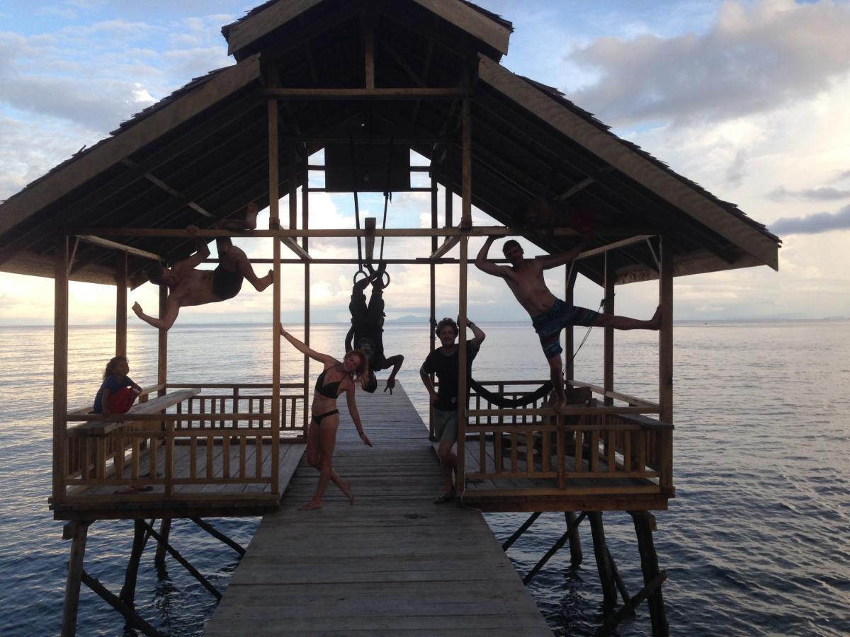 Pristine Paradise Dive Resort - Togean Islands, Una Una Pulau Unauna Ngoại thất bức ảnh