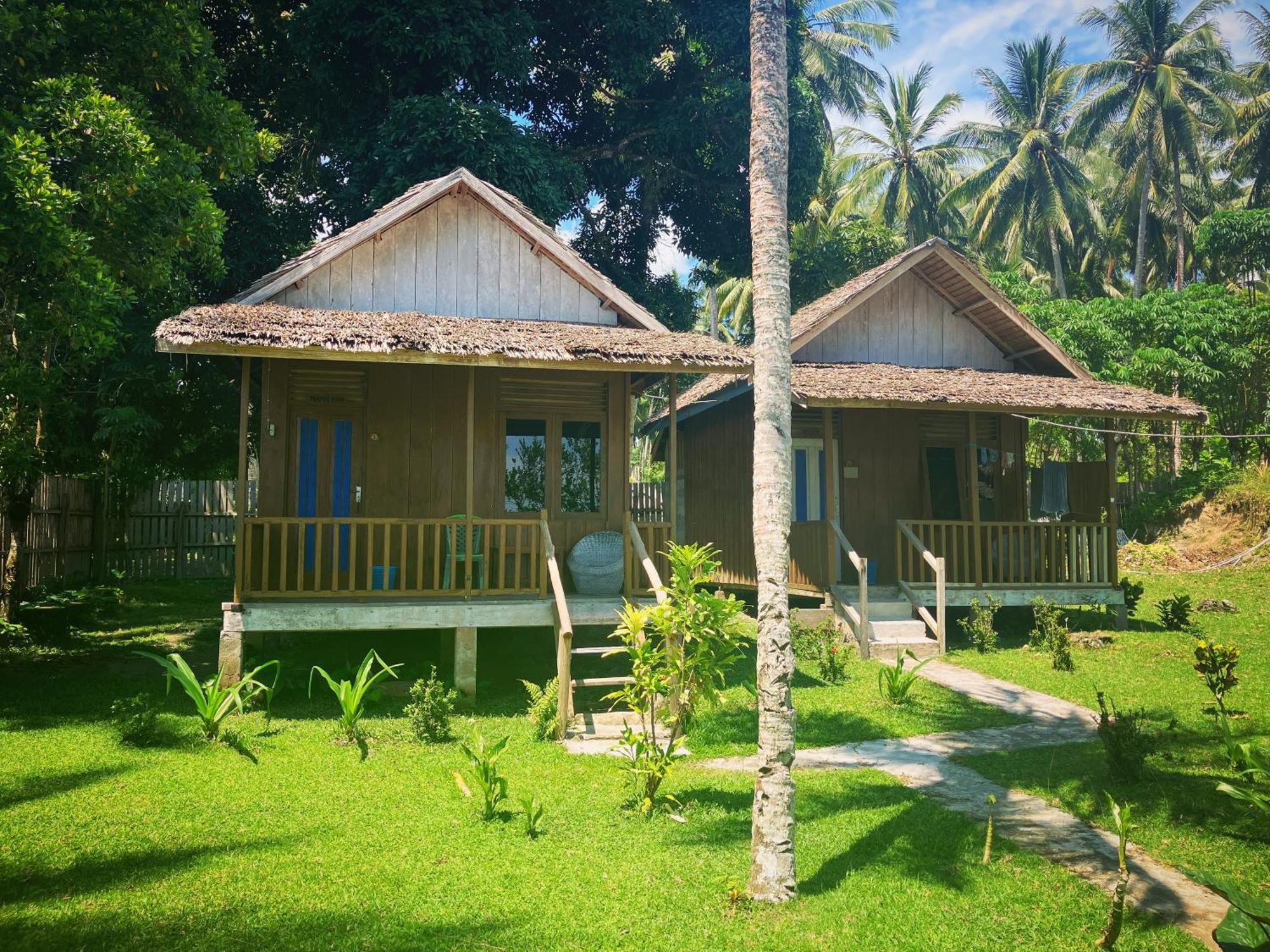 Pristine Paradise Dive Resort - Togean Islands, Una Una Pulau Unauna Ngoại thất bức ảnh