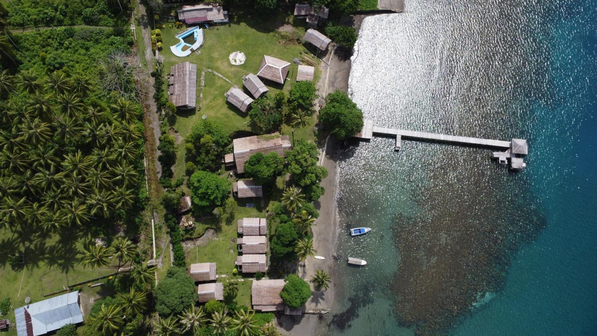 Pristine Paradise Dive Resort - Togean Islands, Una Una Pulau Unauna Ngoại thất bức ảnh