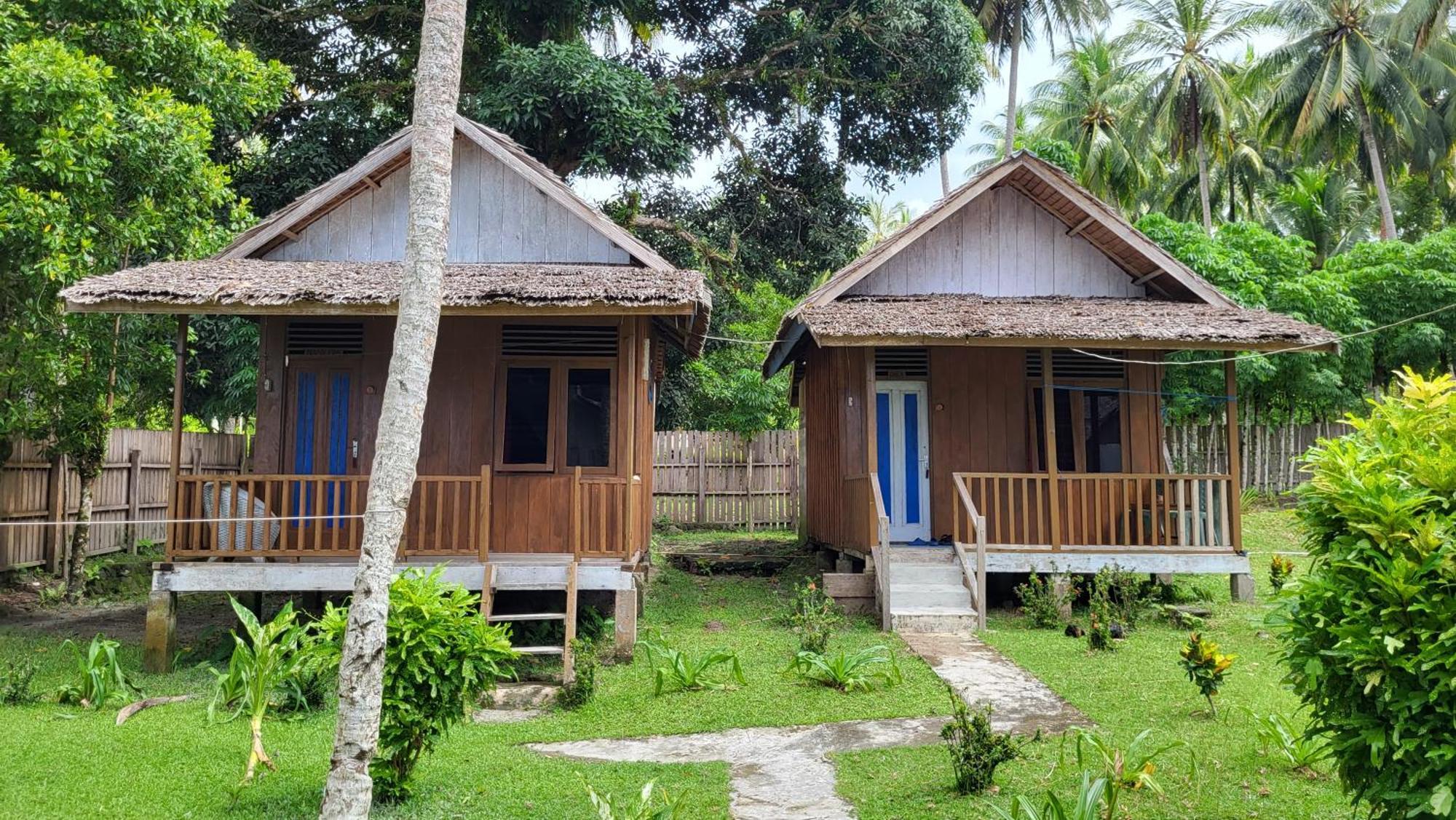 Pristine Paradise Dive Resort - Togean Islands, Una Una Pulau Unauna Ngoại thất bức ảnh